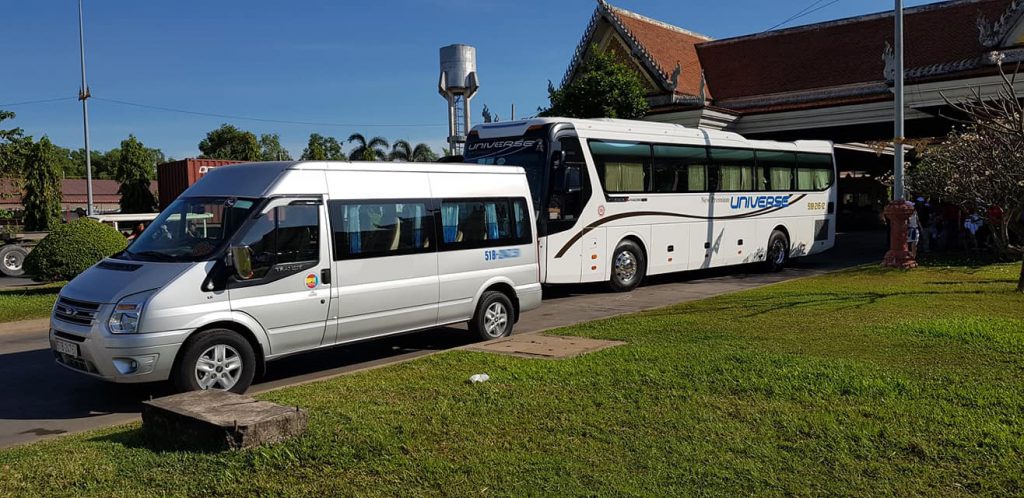 Bus to Moc bai border